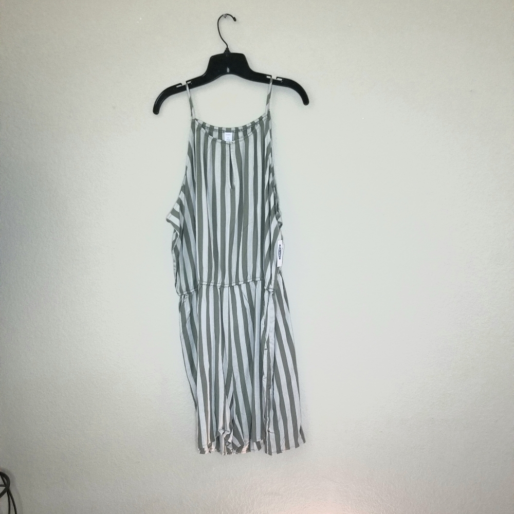 * NWT *  Old Navy Romper